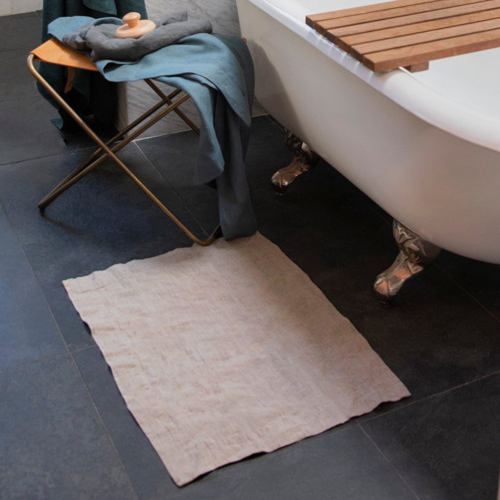 Linen best sale bath mat