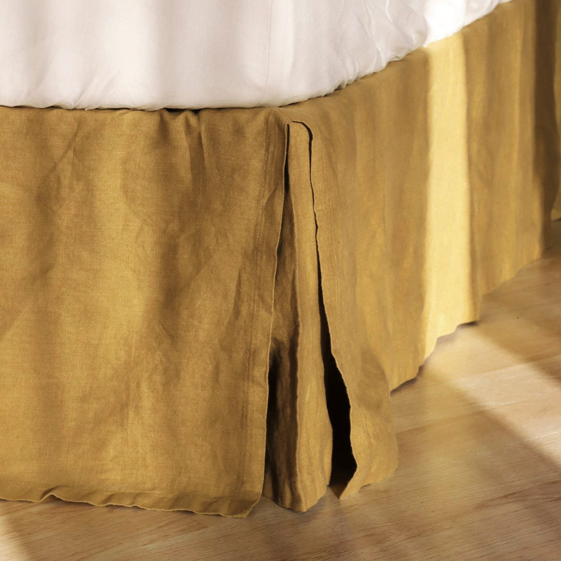 Gold bed skirt queen best sale